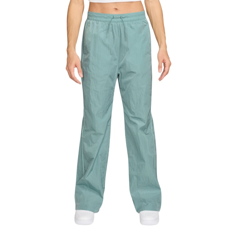 Calça Nike Sportswear Woven Feminina - Verde Claro