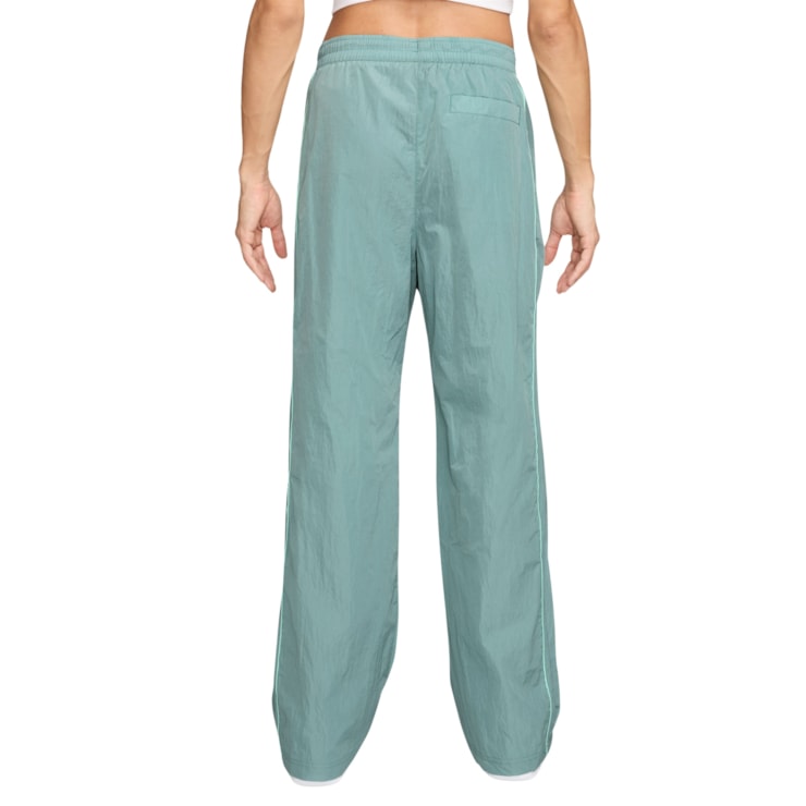 Calça Nike Sportswear Woven Feminina - Verde Claro