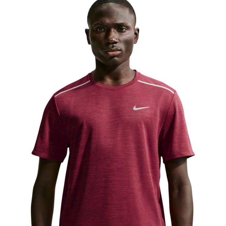 Camiseta Dri-Fit Nike UV Miler Masculina - Vermelha