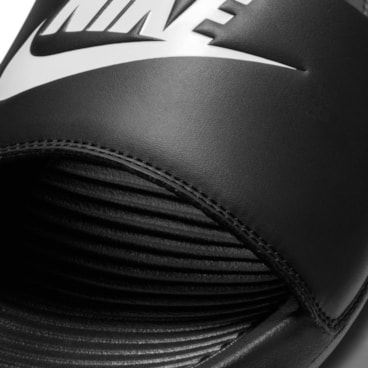 Chinelo Slide Nike Victori One Masculino - Preto/Branco
