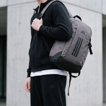 Mochila Adidas Power VIII 26.5L Unissex - Cinza