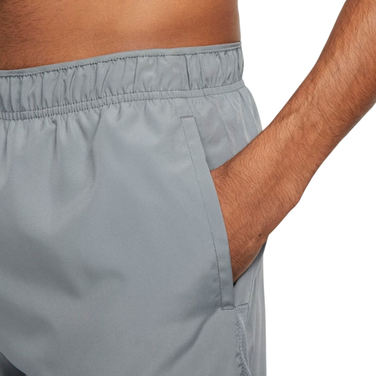 Shorts Nike Challenger Dri-Fit 5 Pol Masculino - Cinza