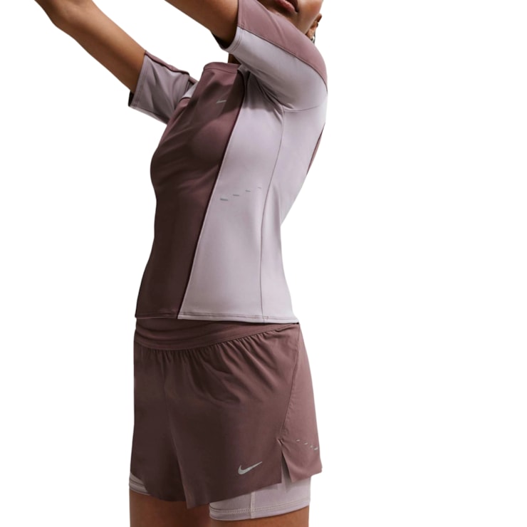 Shorts Nike Dri-Fit Swift 2 In 1 Feminino - Bordô