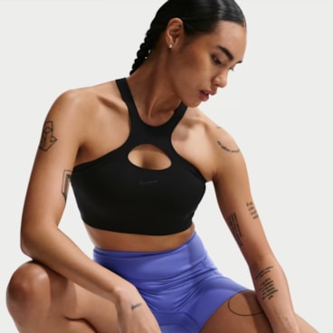 Top Nike Universa Feminino - Preto